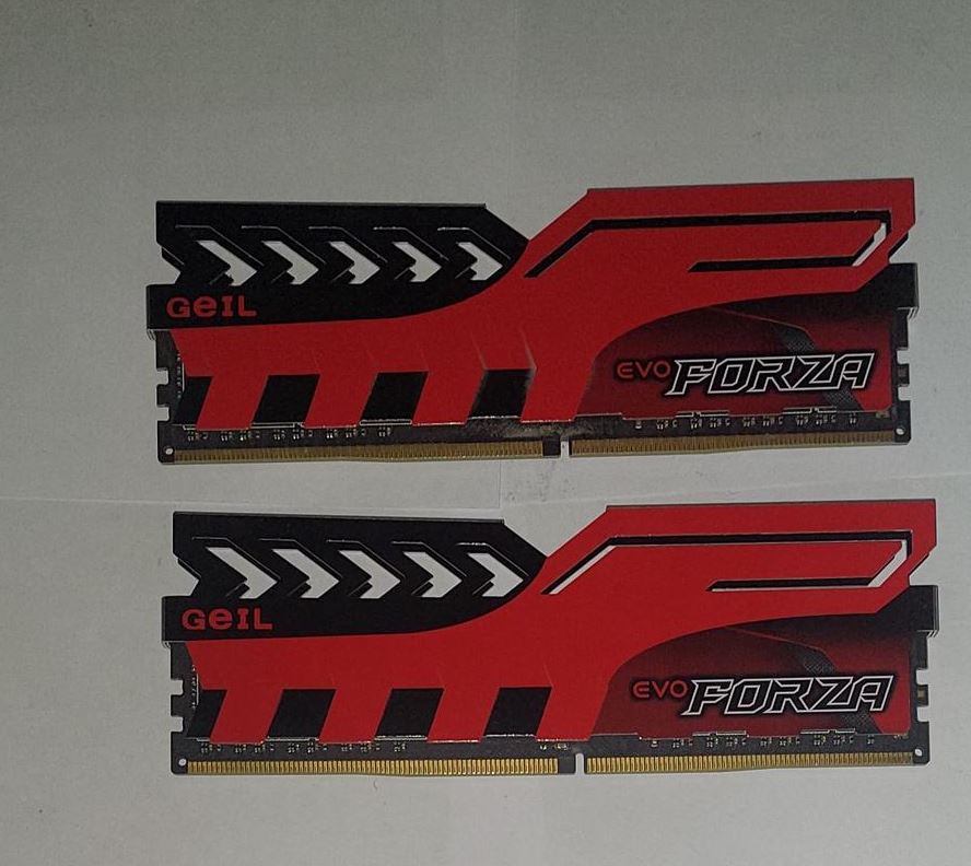 Ram GEIL Forza 8GB DDR4 2400MHz (Màu Vàng / Đỏ) - Cũ