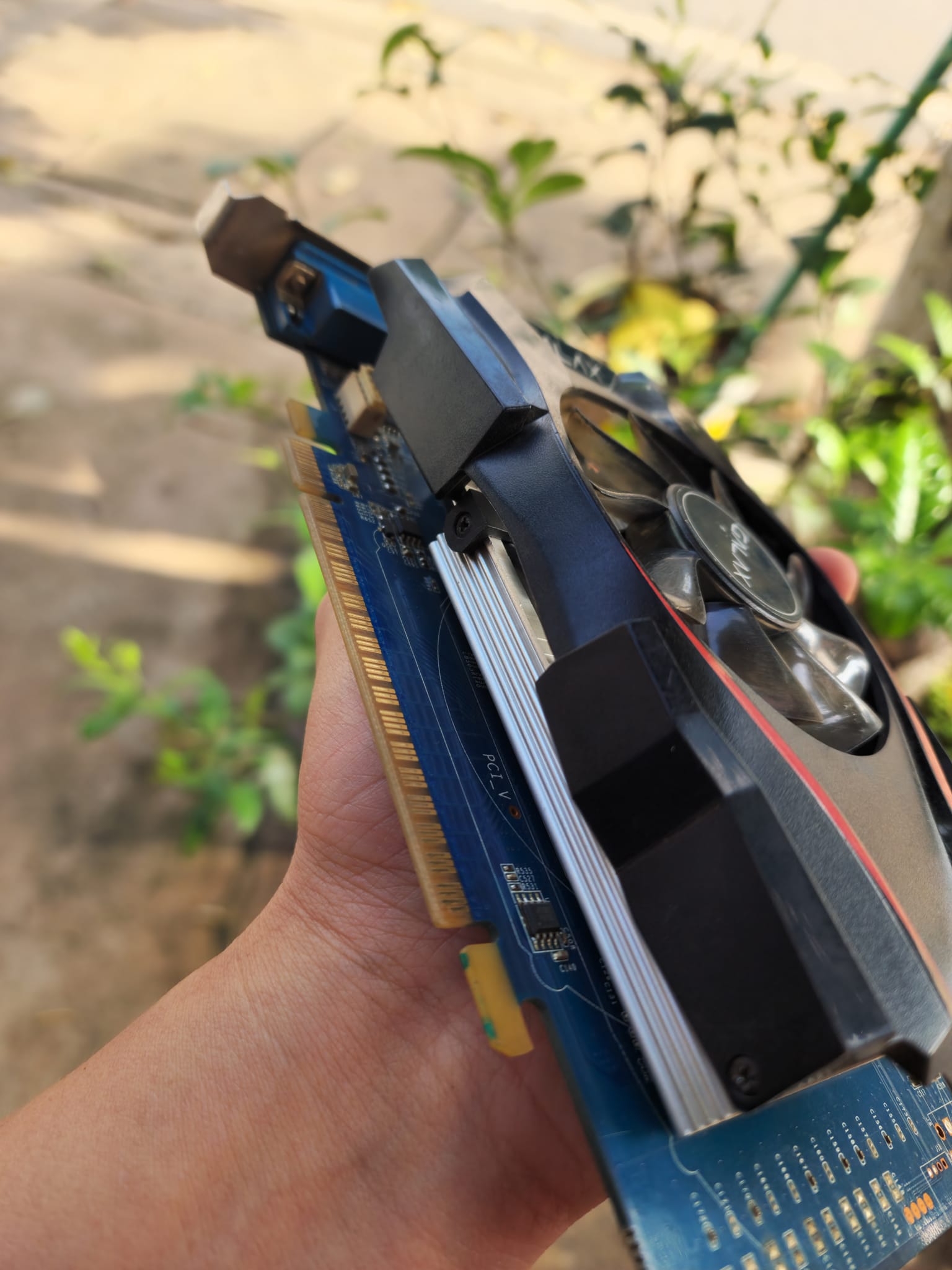 Card Màn Hình Galax 750Ti 2GB DDR5 - Cũ