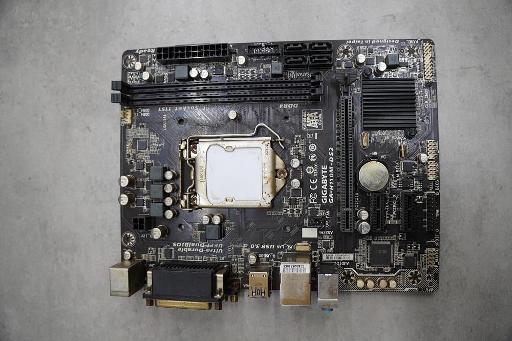Mainboard GIGABYTE GA-H110M-DS2-DDR4 - (Cũ, Không Kèm Chặn Main)