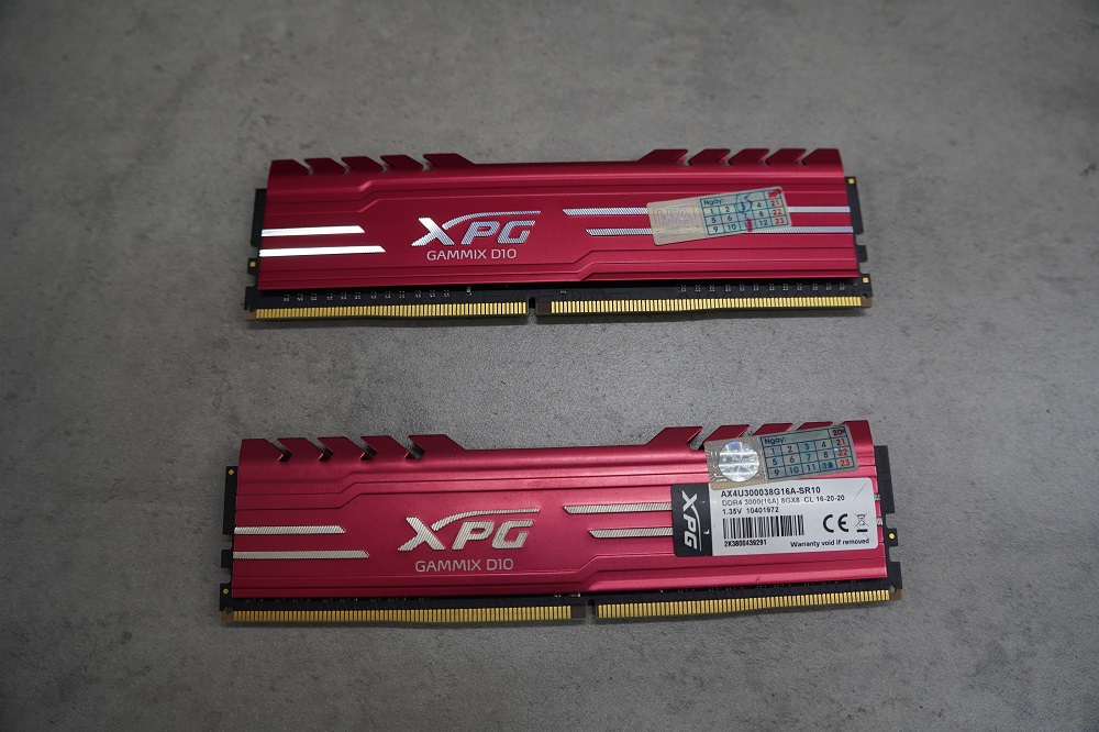 RAM ADATA XPG GAMMIX D10 8GB (1x8GB) DDR4 3000MHz (Đỏ) - Cũ