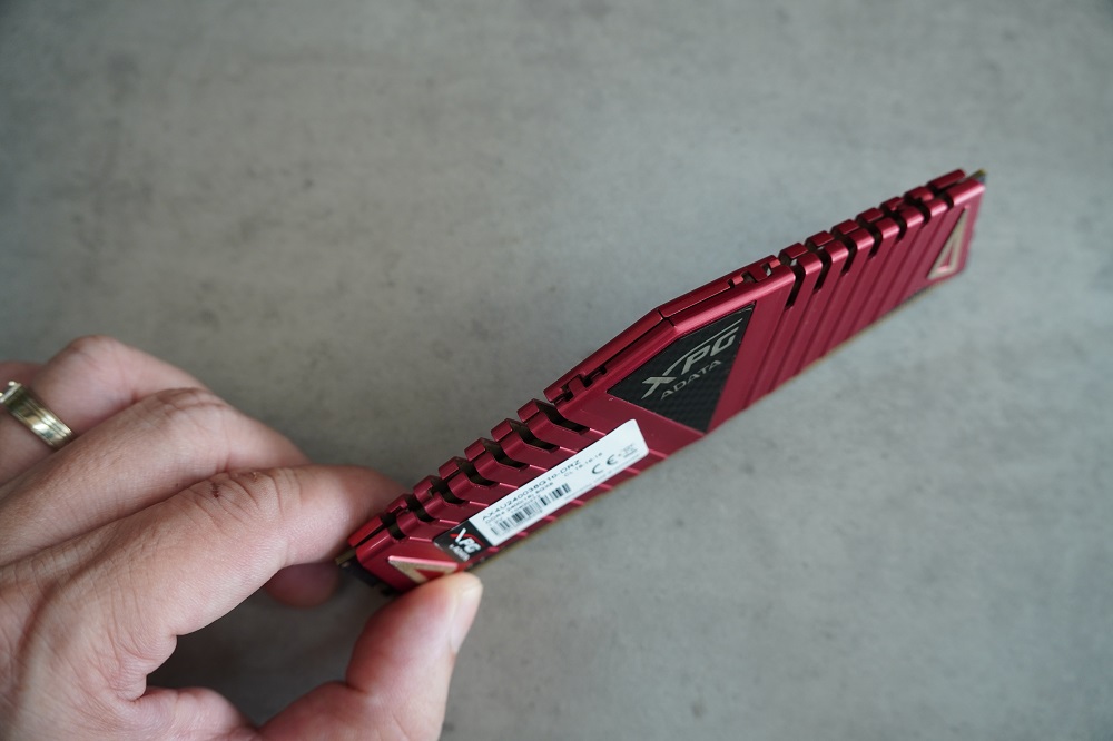 Ram Adata XPG Z1 8GB DDR4 2400 (AX4U2400W8G16-DRZ) - Cũ