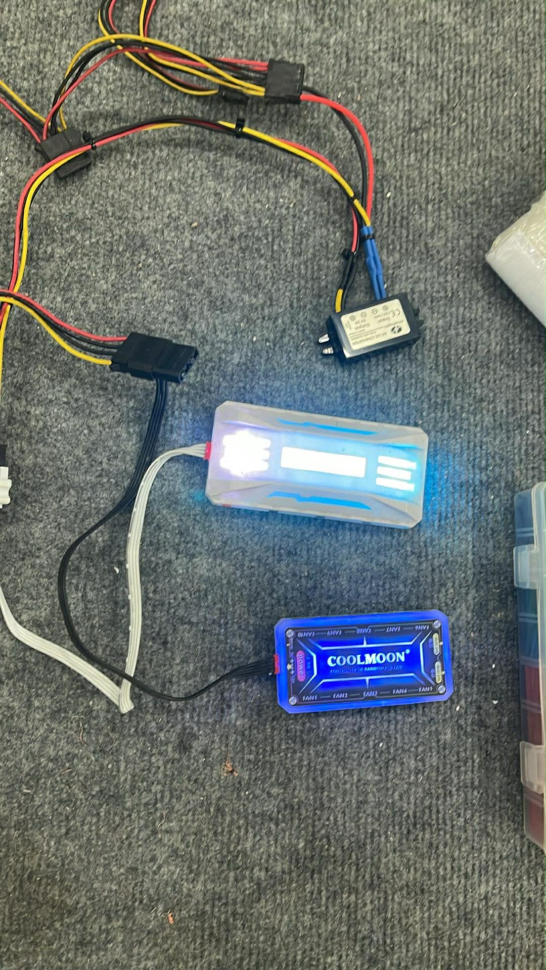 Bộ Chia Nguồn DC 12V Ra Jack Sata + Molex (12V + 5V) - Dùng Lắp Quạt Tản Nhiệt, Led RGB Cho Xe Điện, Bể Cá ...